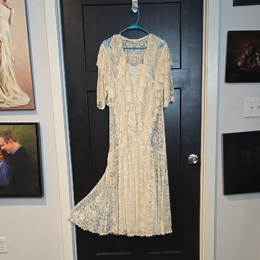 Nicole Miller Cream Lace Midi Dress, vintage gorgeous, 1920s or bohemian wedding